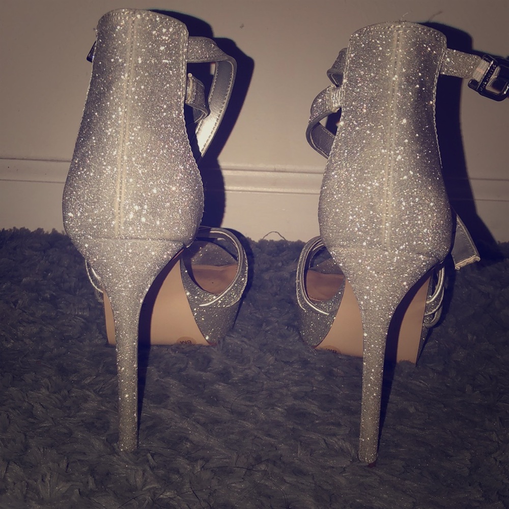Gianni Bini glitter strappy glitter platform heels